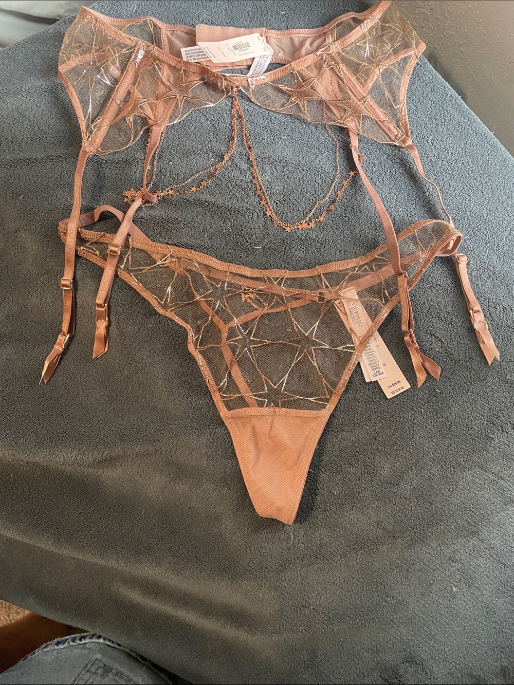 Victoria's Secret Sexy Sheer Star-Embroidered Garter Set  w/ chain Rose Gold NW